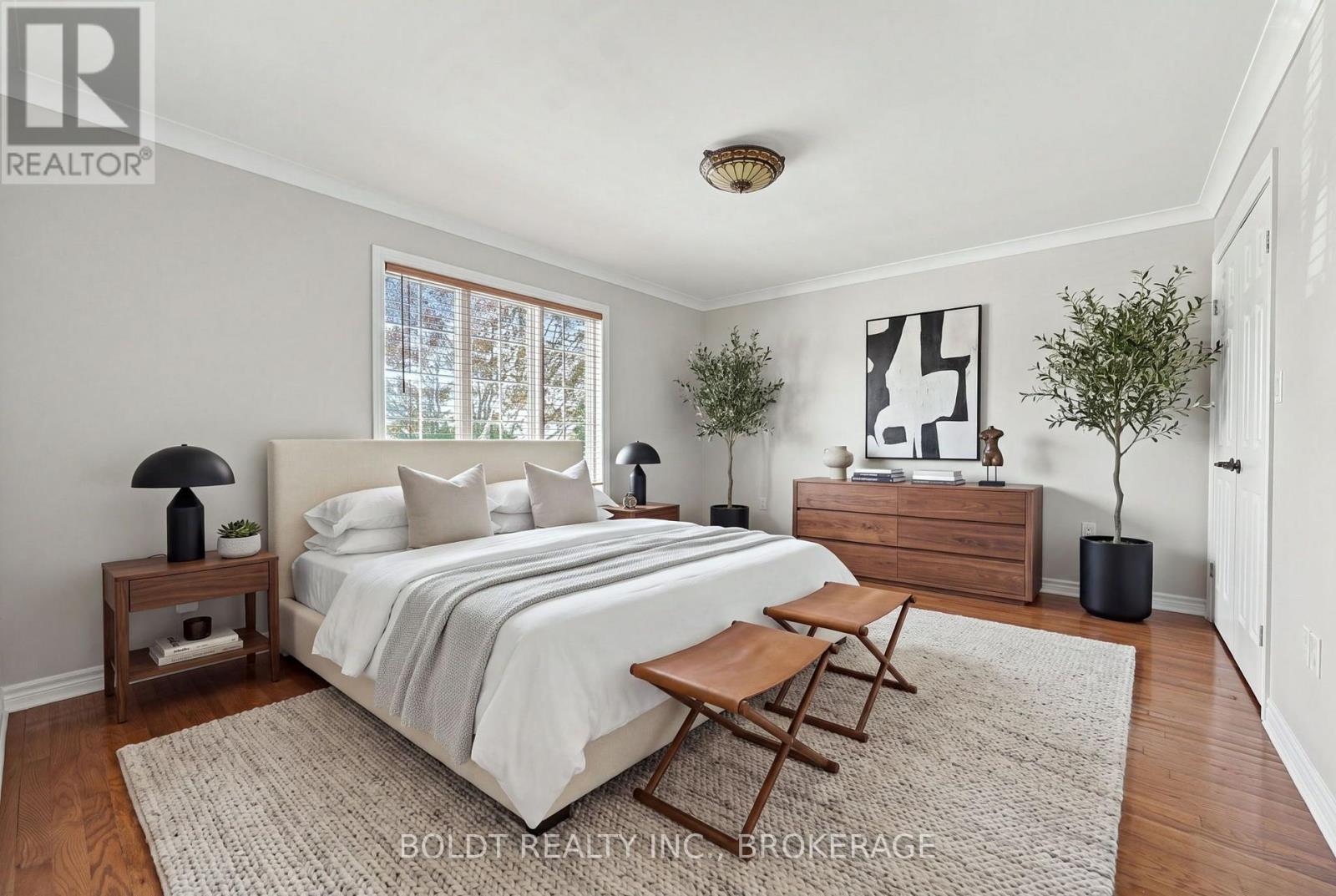 255 SULLIVAN AVENUE - Image 21