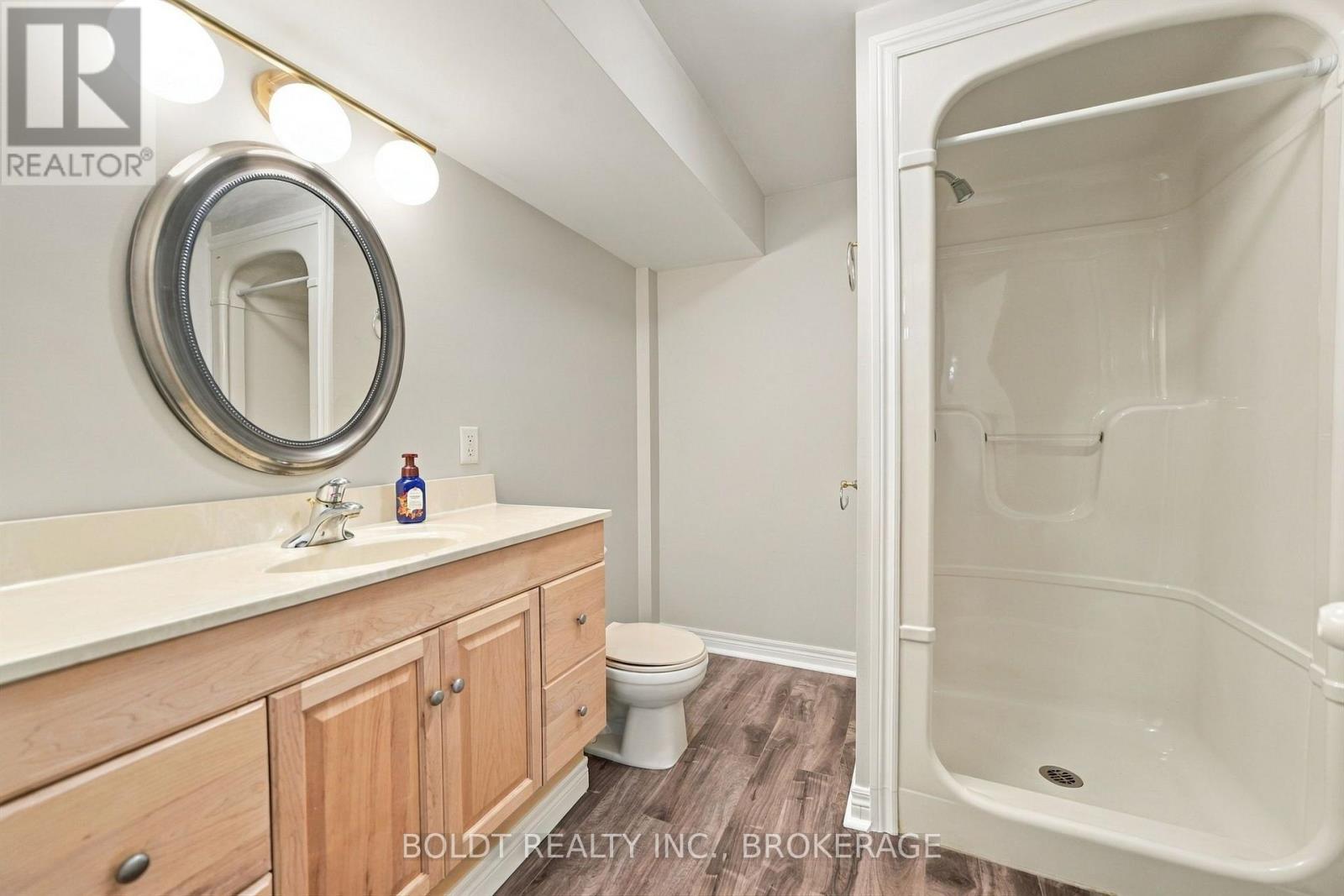 255 SULLIVAN AVENUE - Image 31