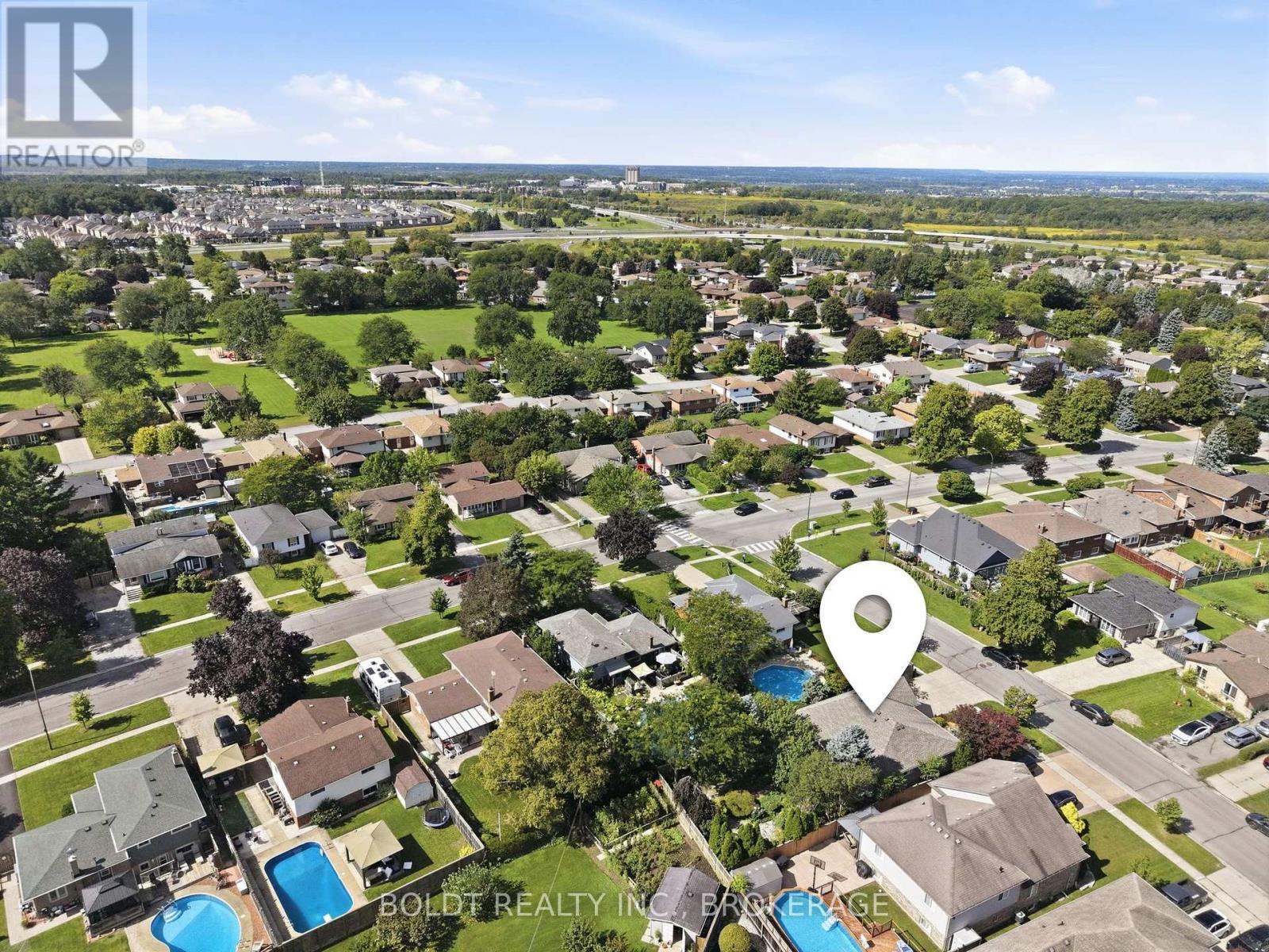 255 SULLIVAN AVENUE - 44