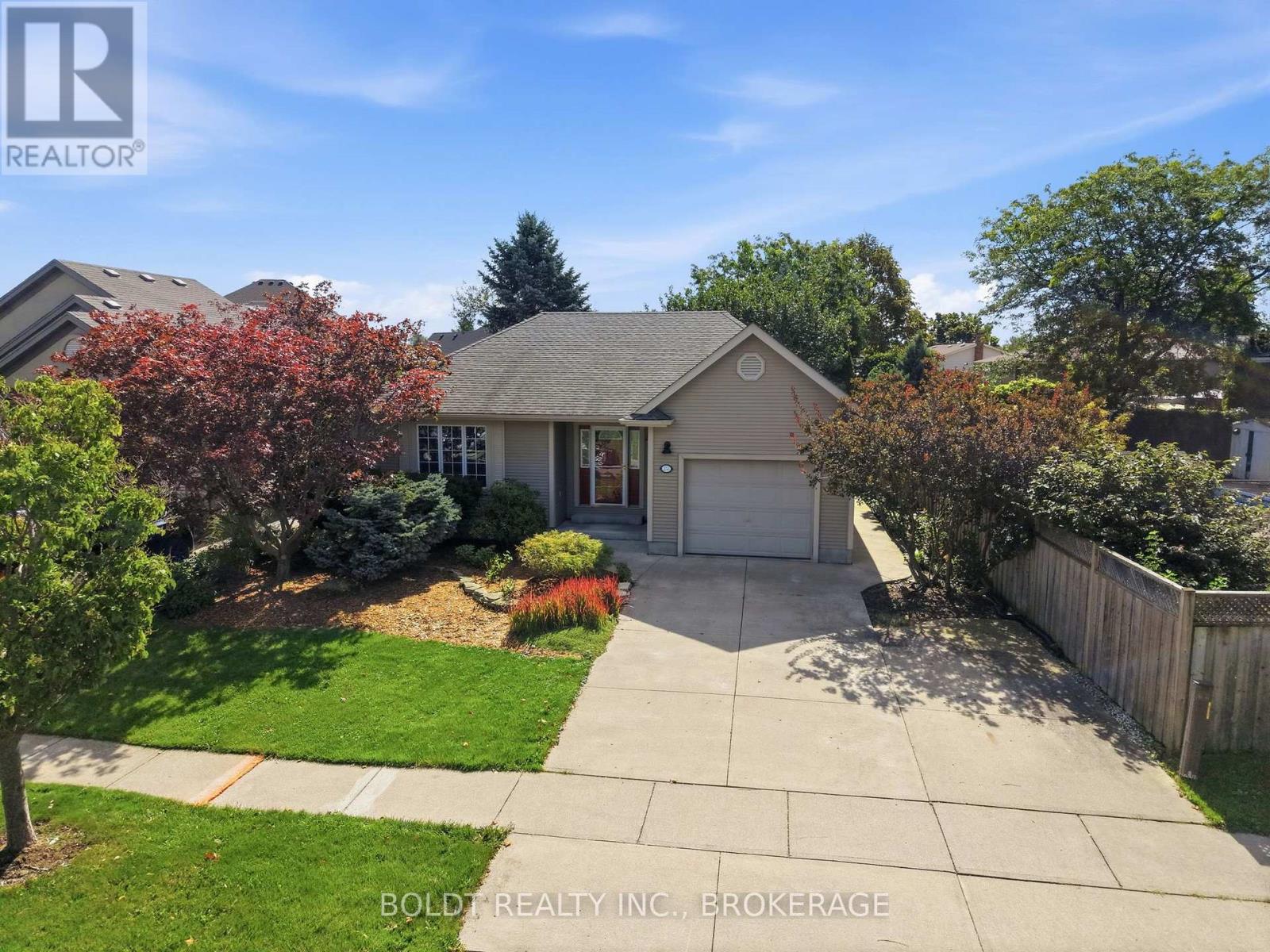 255 SULLIVAN AVENUE - Image 5