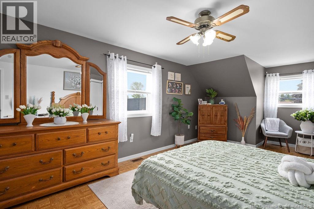 2690 Acadie - Image 21