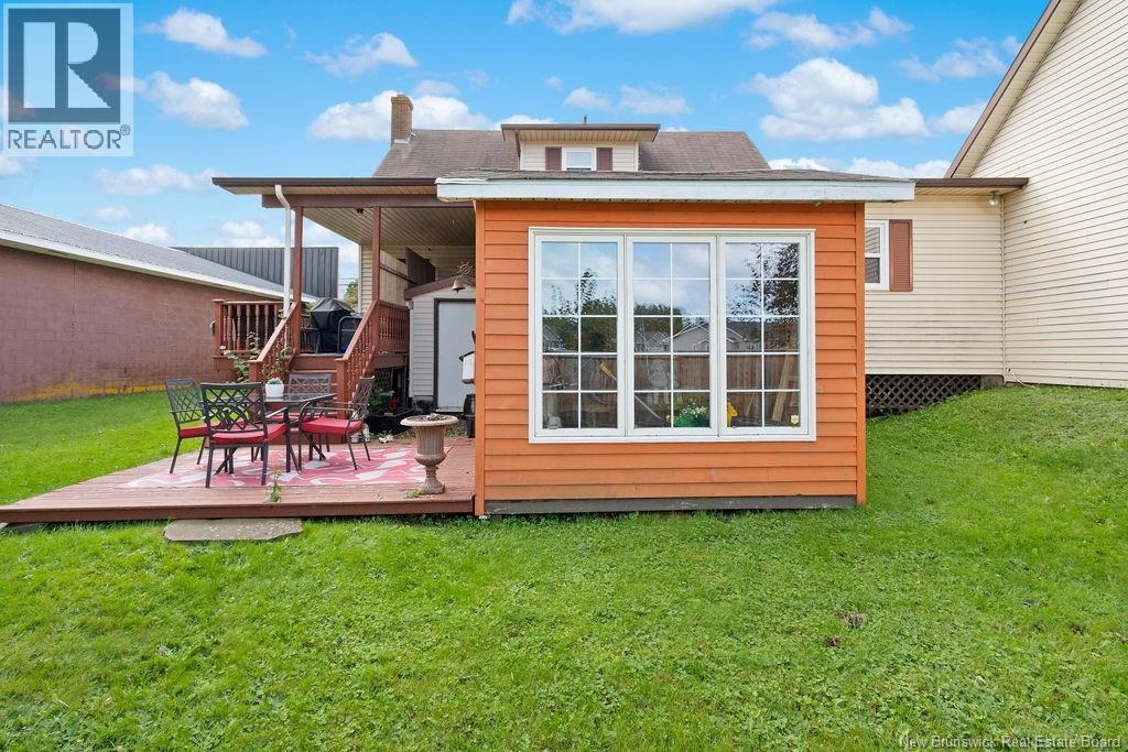 2690 Acadie - Image 31
