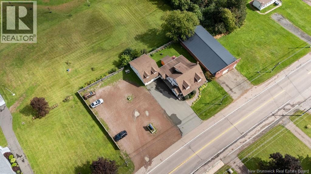 2690 Acadie - Image 34