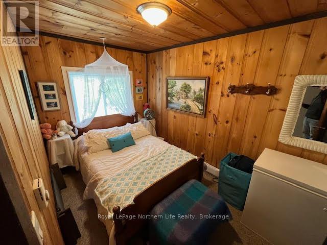 166 LAKE TEMAGAMI ISLAND 27 ISLAND - 14