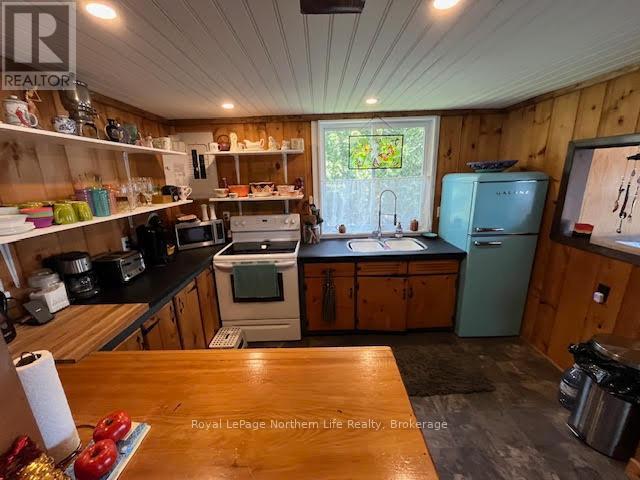 166 LAKE TEMAGAMI ISLAND 27 ISLAND, Temagami — photo 7