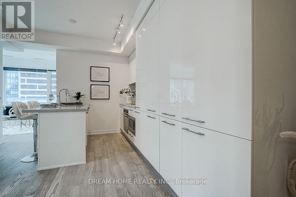 #1809 3 GLOUCESTER STREET - 5