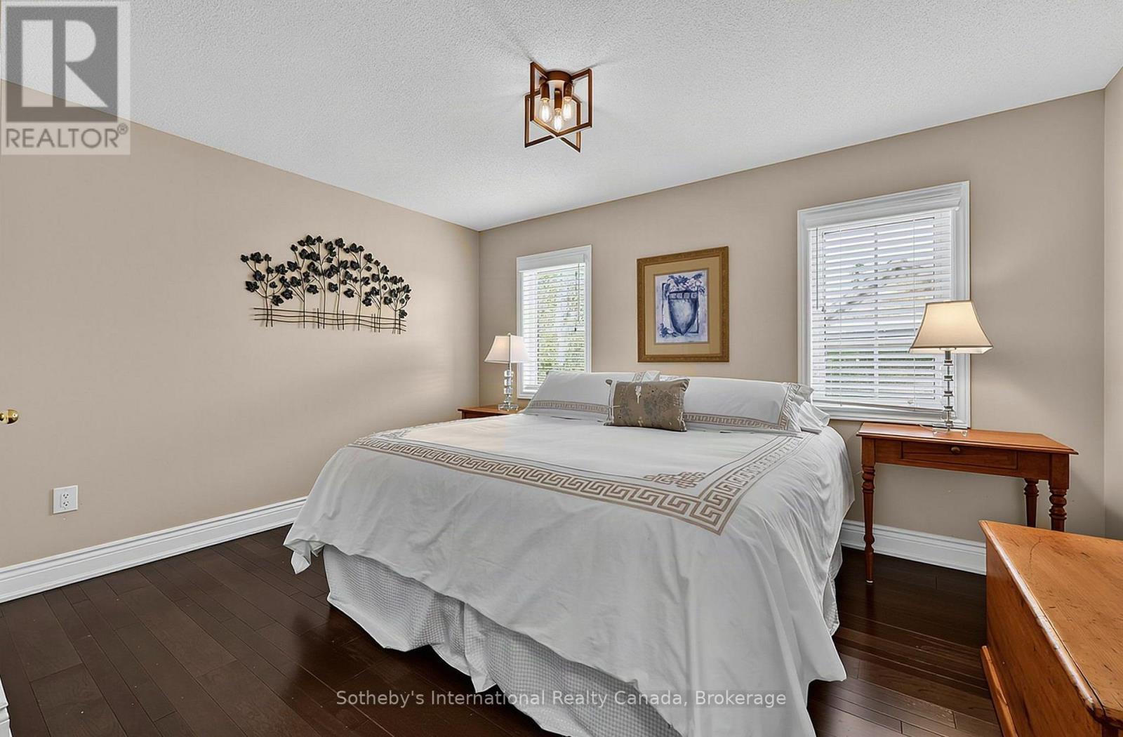48 THOMAS DRIVE - 30