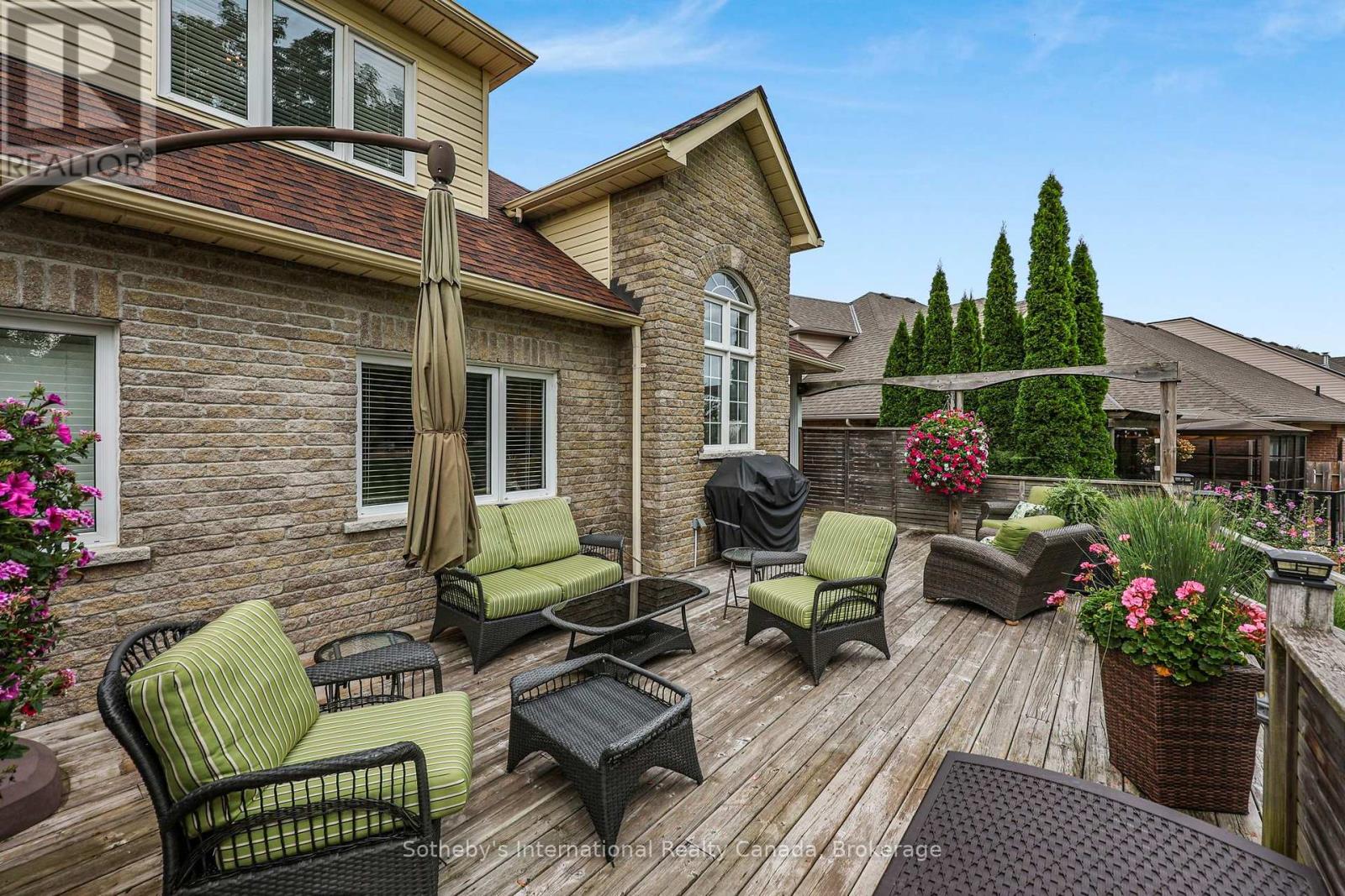48 THOMAS DRIVE - 39