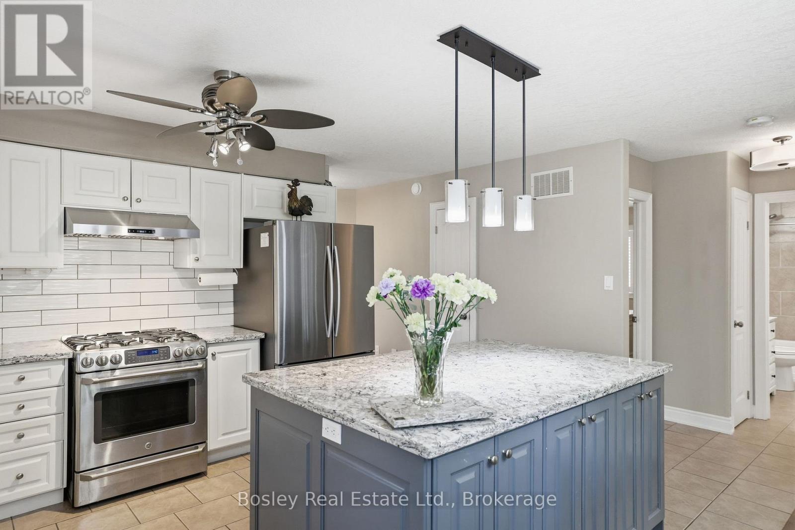 28 CLARK STREET - 17