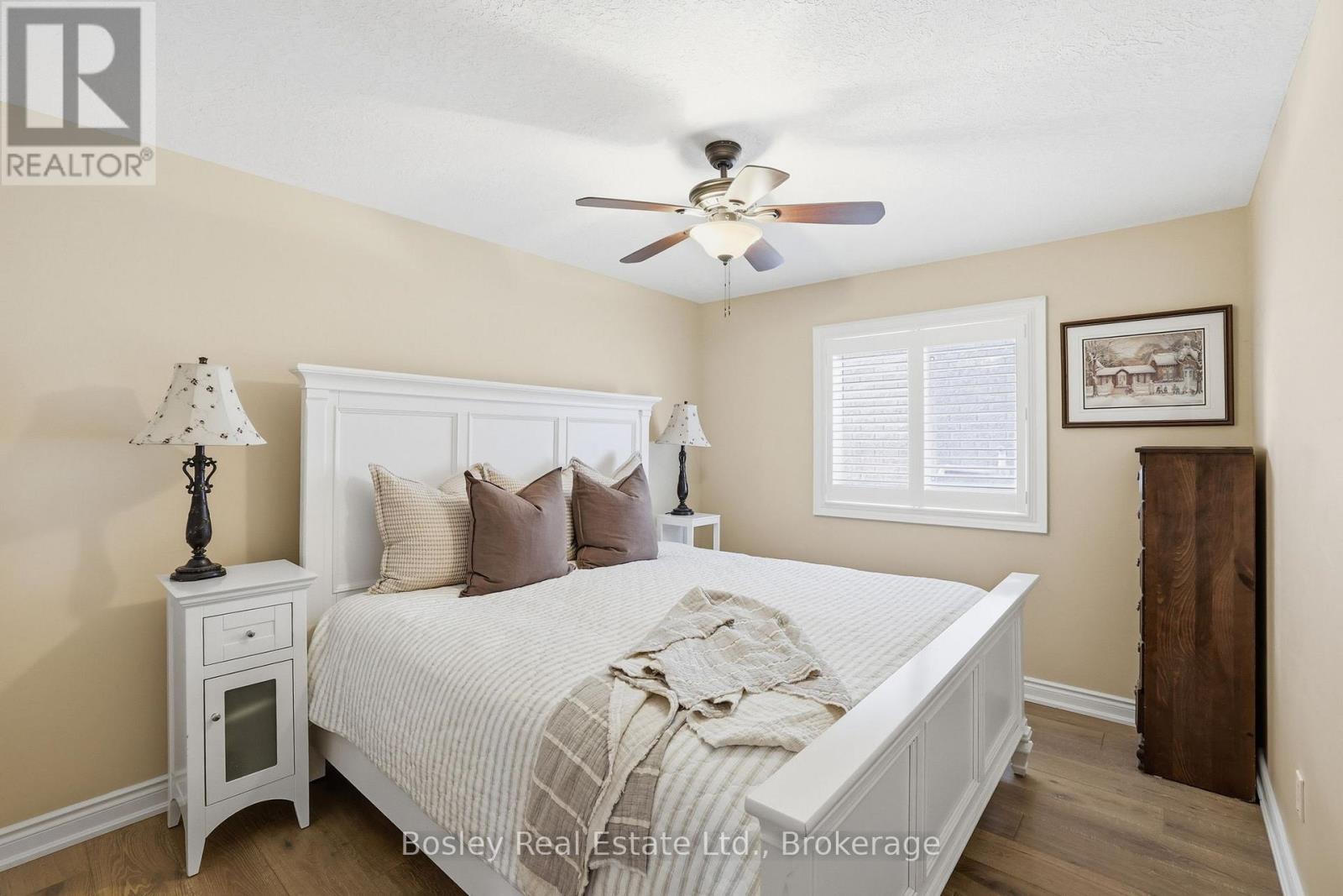 28 CLARK STREET - Image 22