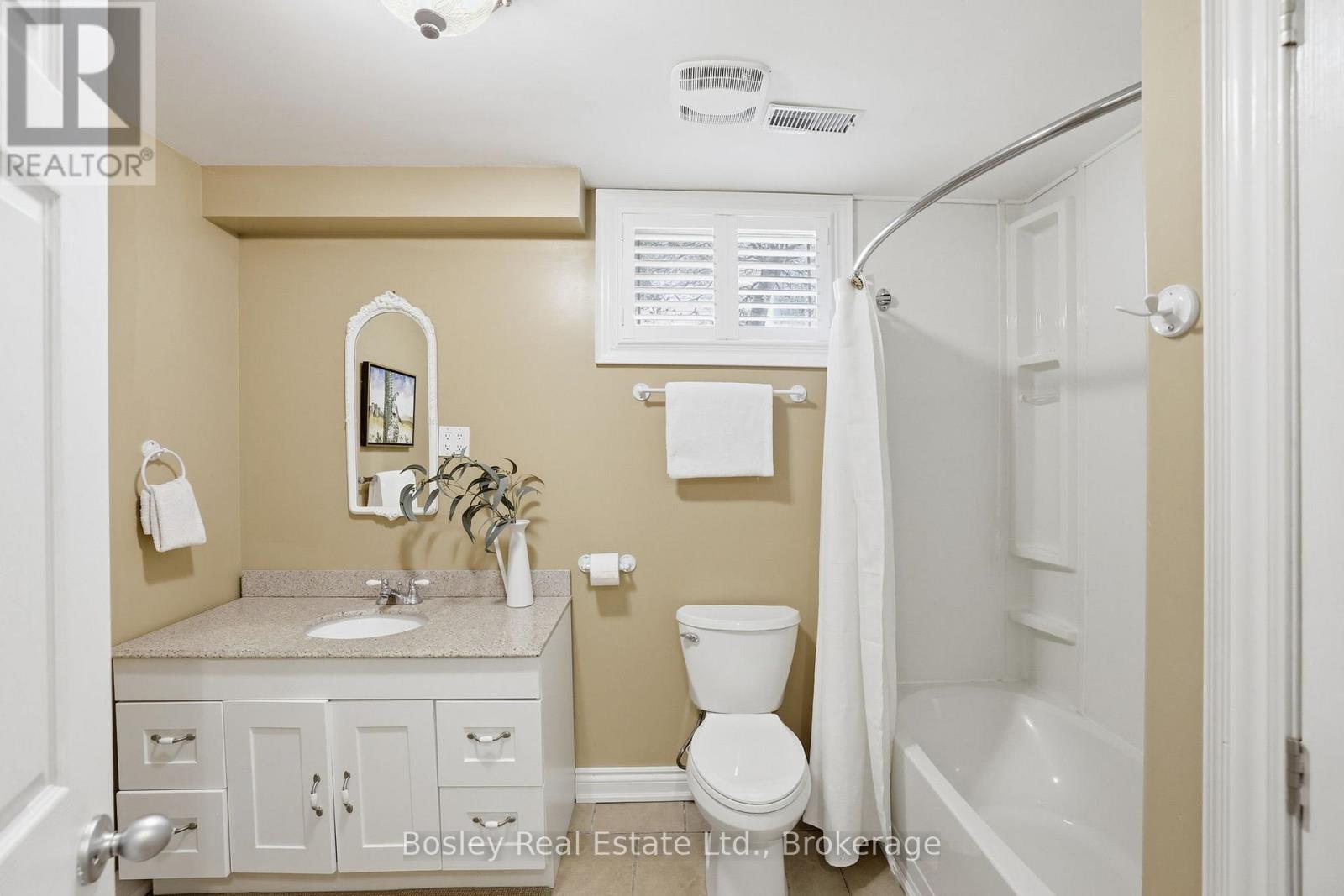 28 CLARK STREET - Image 36