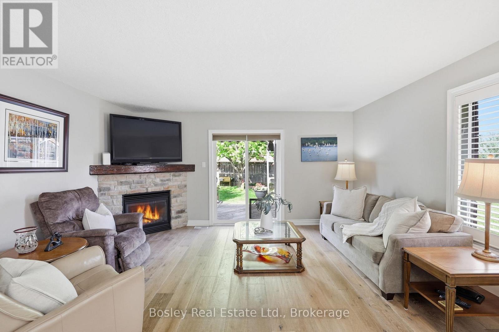 28 CLARK STREET - 6