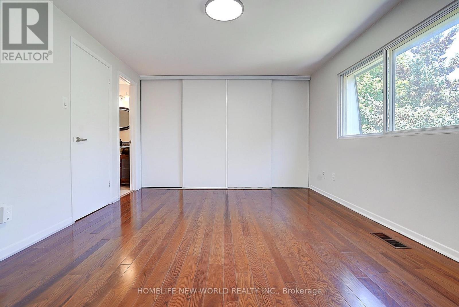 #46 40 DUNDALK DRIVE - 13