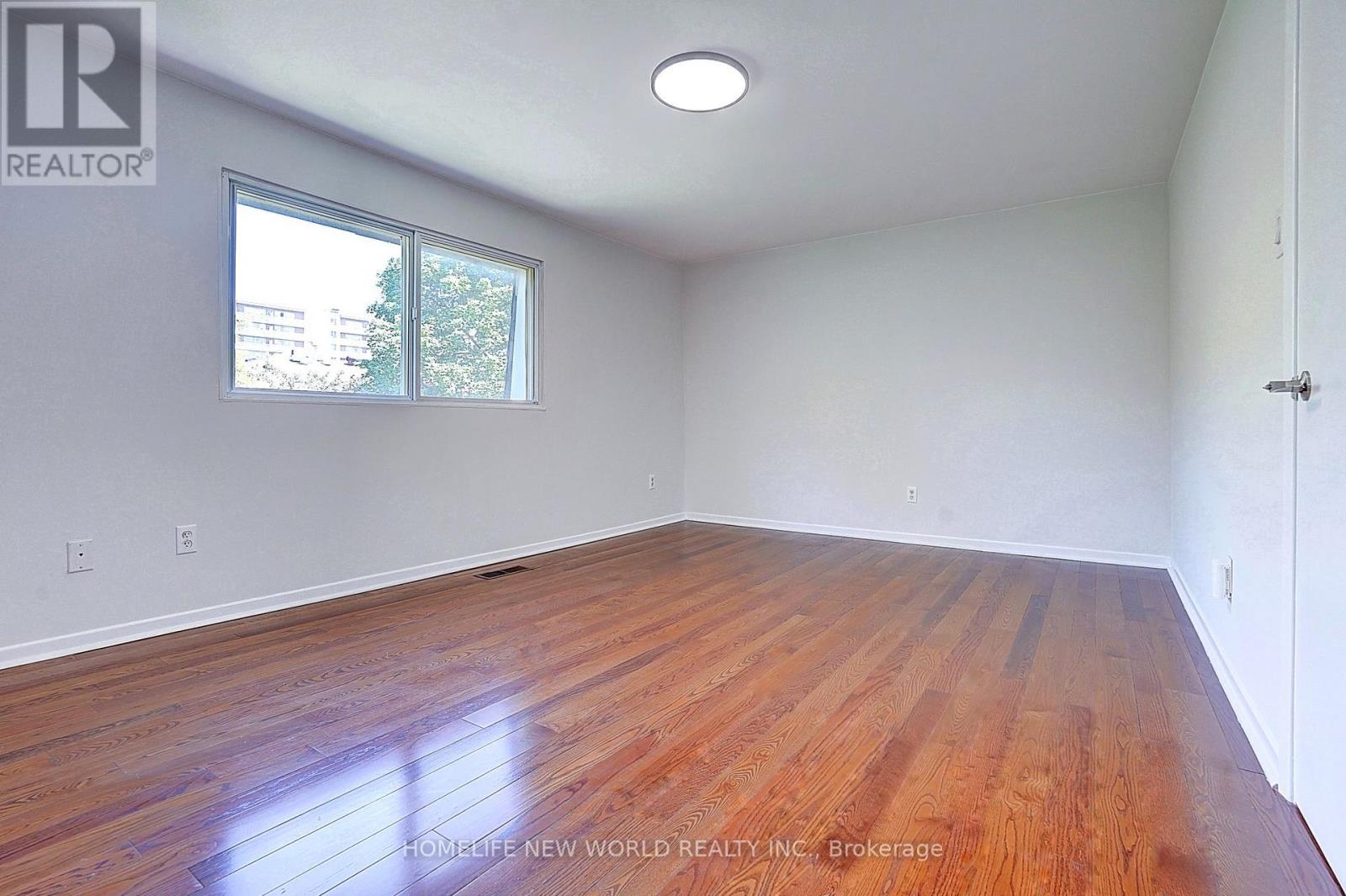 #46 40 DUNDALK DRIVE - 14