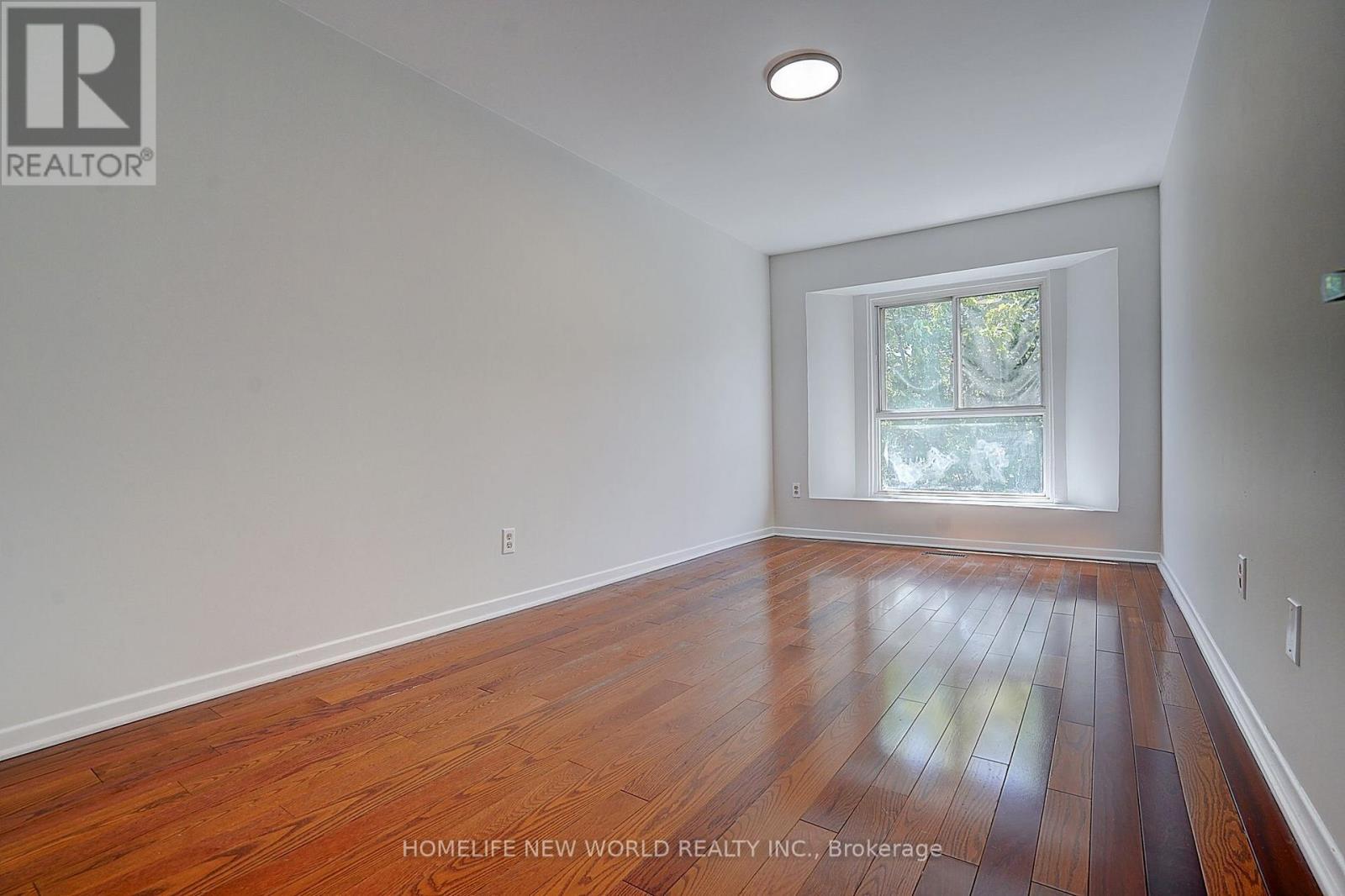 #46 40 DUNDALK DRIVE - 17