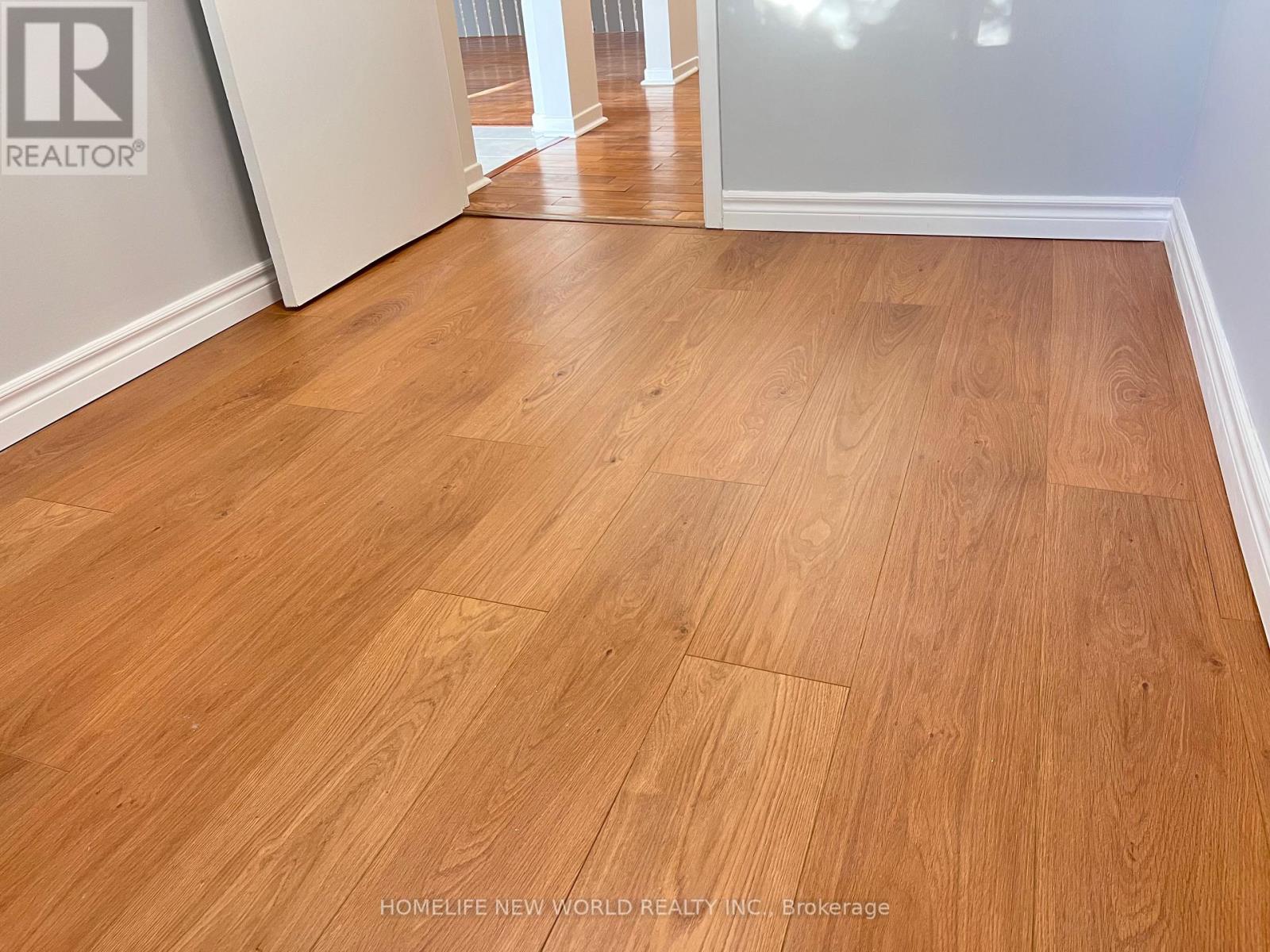 #46 40 DUNDALK DRIVE - 22
