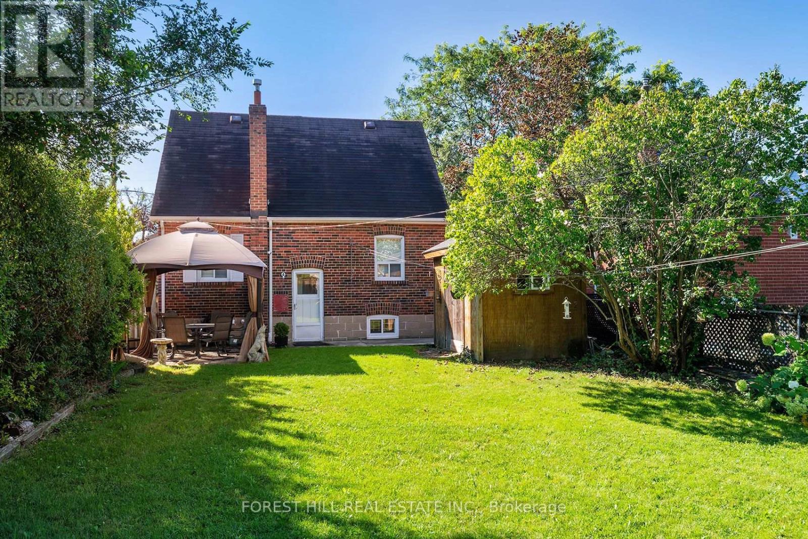 32 STAMFORD SQUARE N - 40