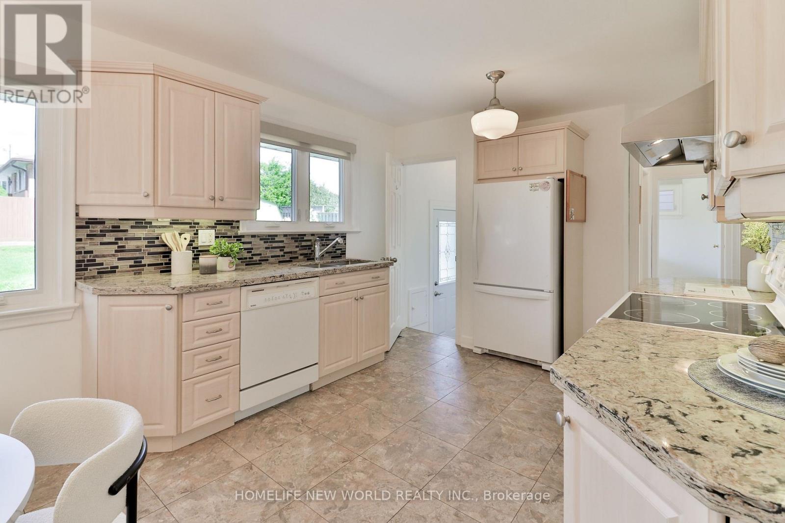 744 TENNYSON AVENUE, Oshawa (Donevan) — photo 6