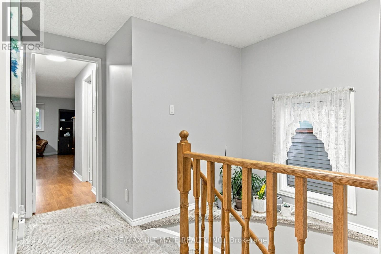 73 CLUETT DRIVE - 14