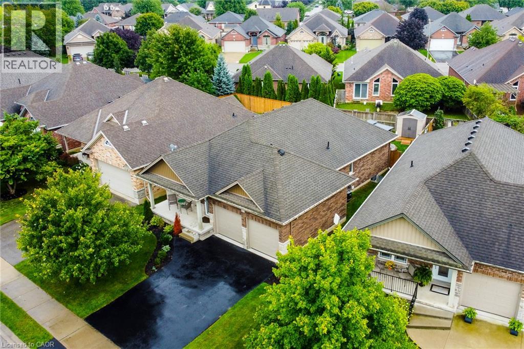 80 WILLOWDALE Crescent - 2
