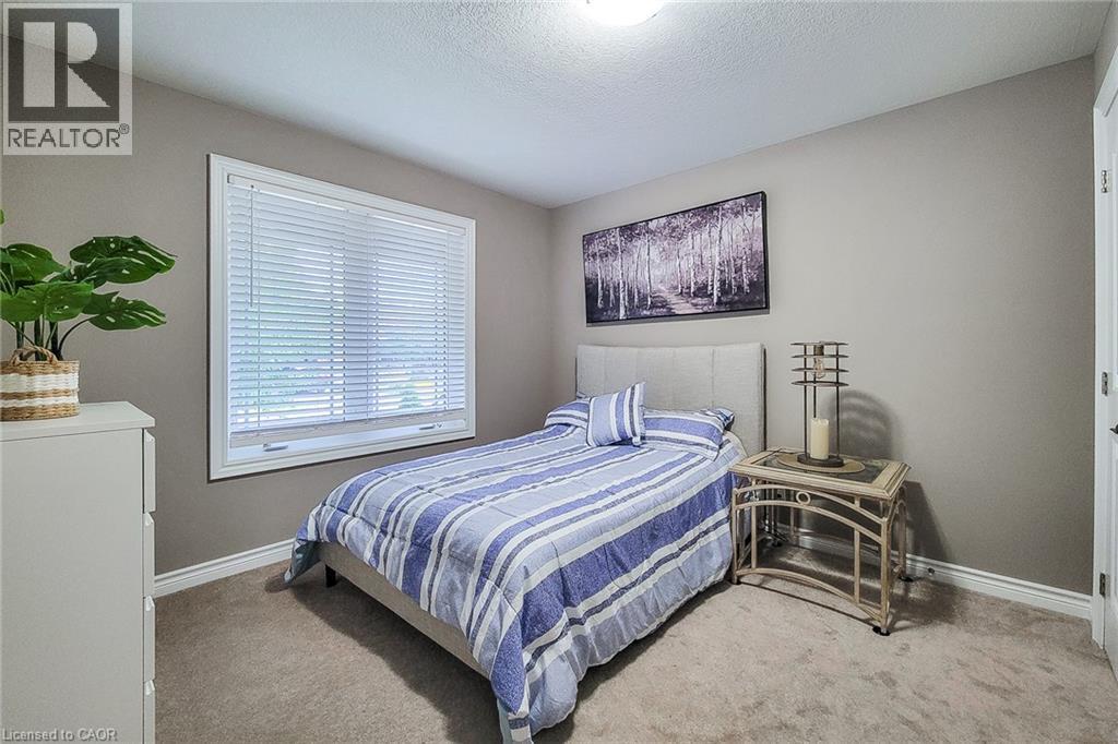 80 WILLOWDALE Crescent - 29