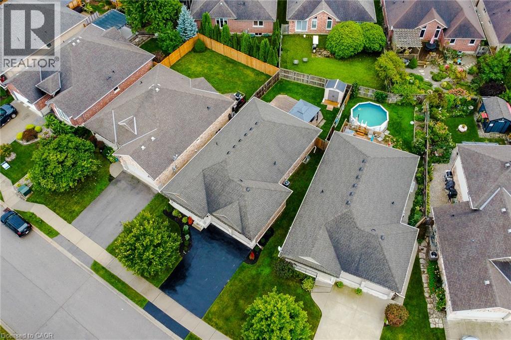 80 WILLOWDALE Crescent - 3