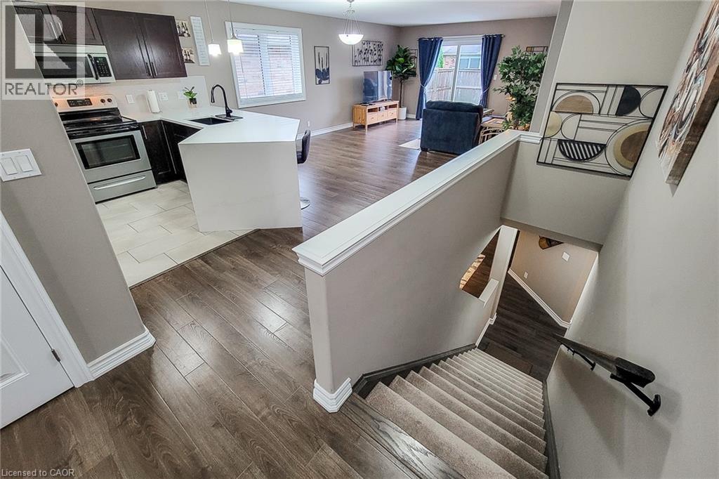 80 WILLOWDALE Crescent - 34