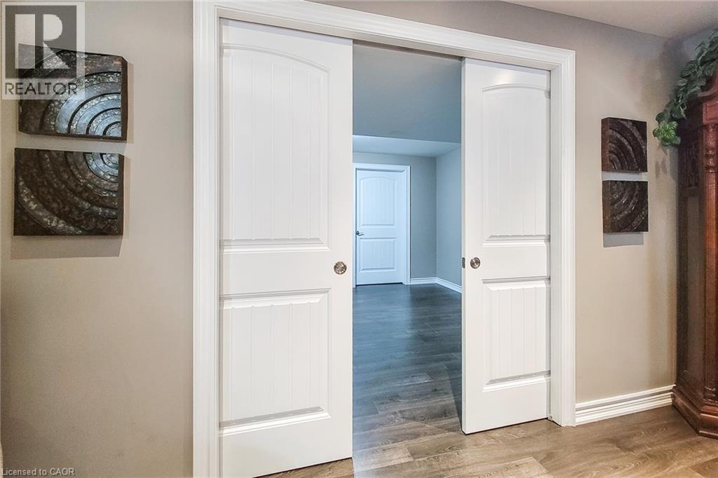 80 WILLOWDALE Crescent - 41