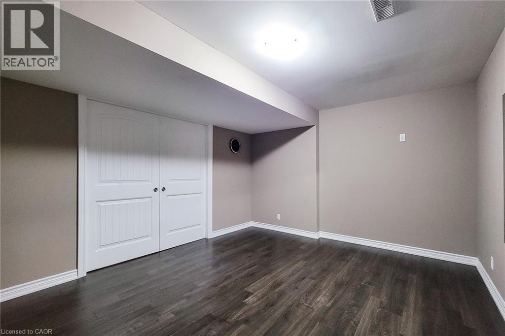 80 WILLOWDALE Crescent - 43