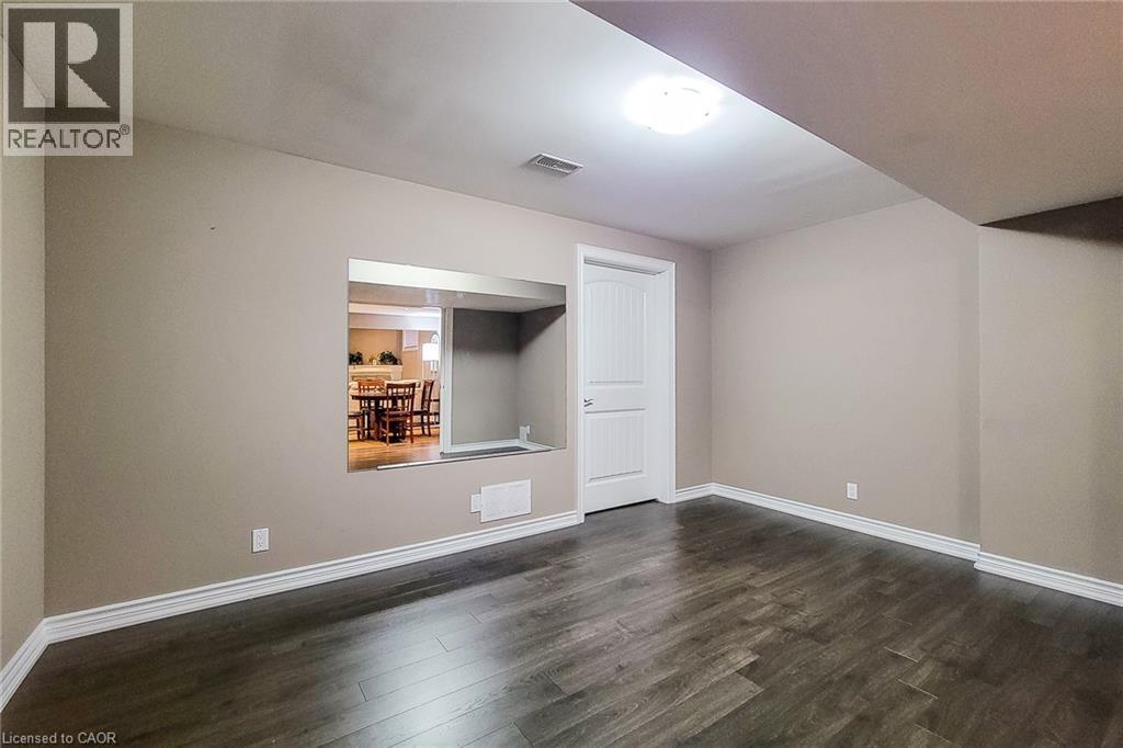 80 WILLOWDALE Crescent - 44