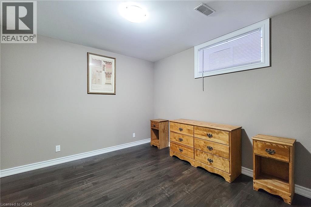 80 WILLOWDALE Crescent - 48