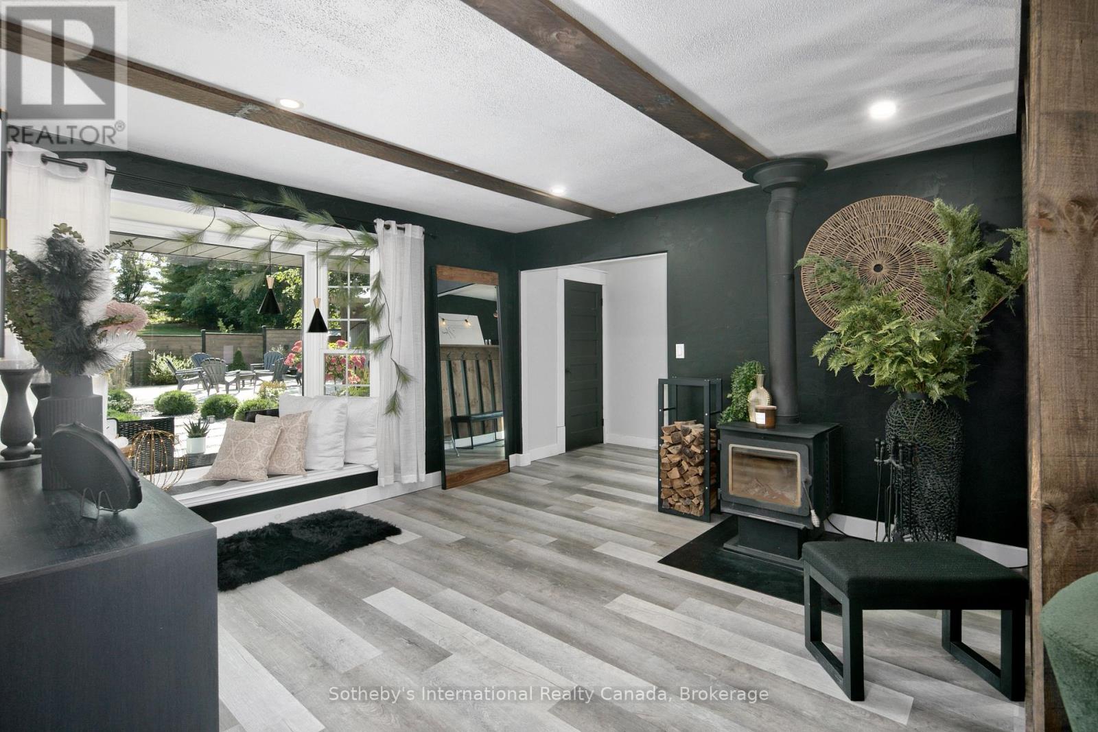 137840 GREY 12 ROAD - 5