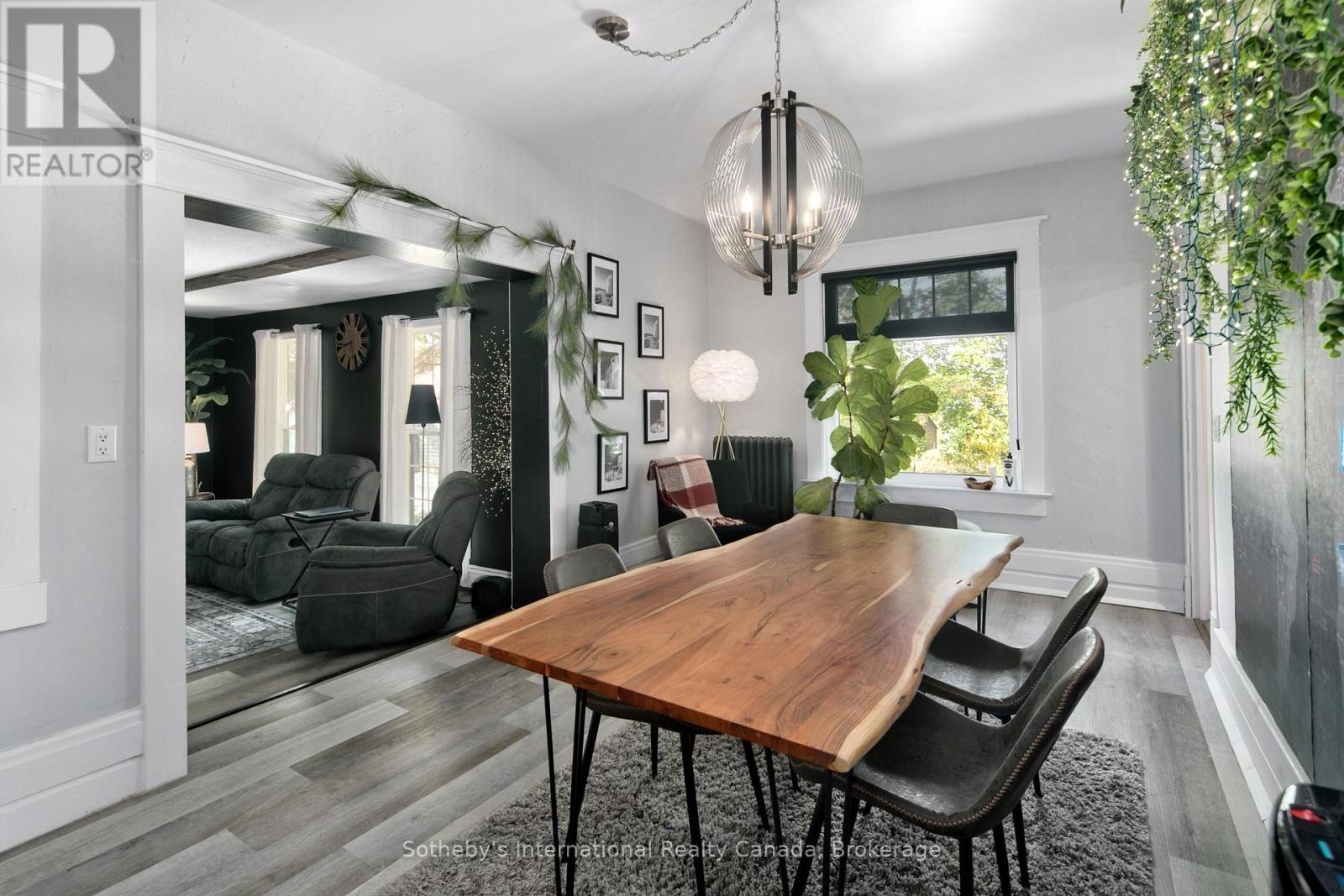 137840 GREY 12 ROAD - 9