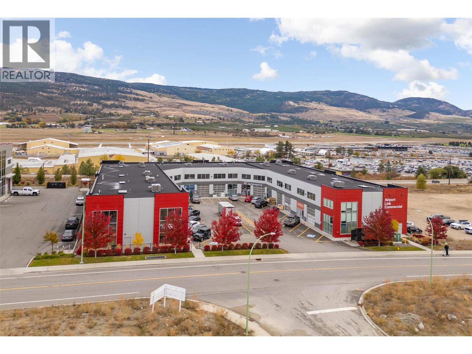 4 1945 Pier Mac Way, Kelowna