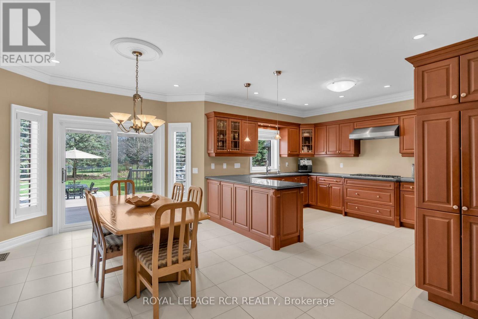 70 ENGLISH DAISY COURT - 13
