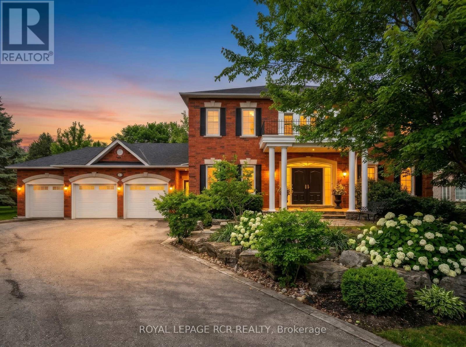 70 ENGLISH DAISY COURT - 2