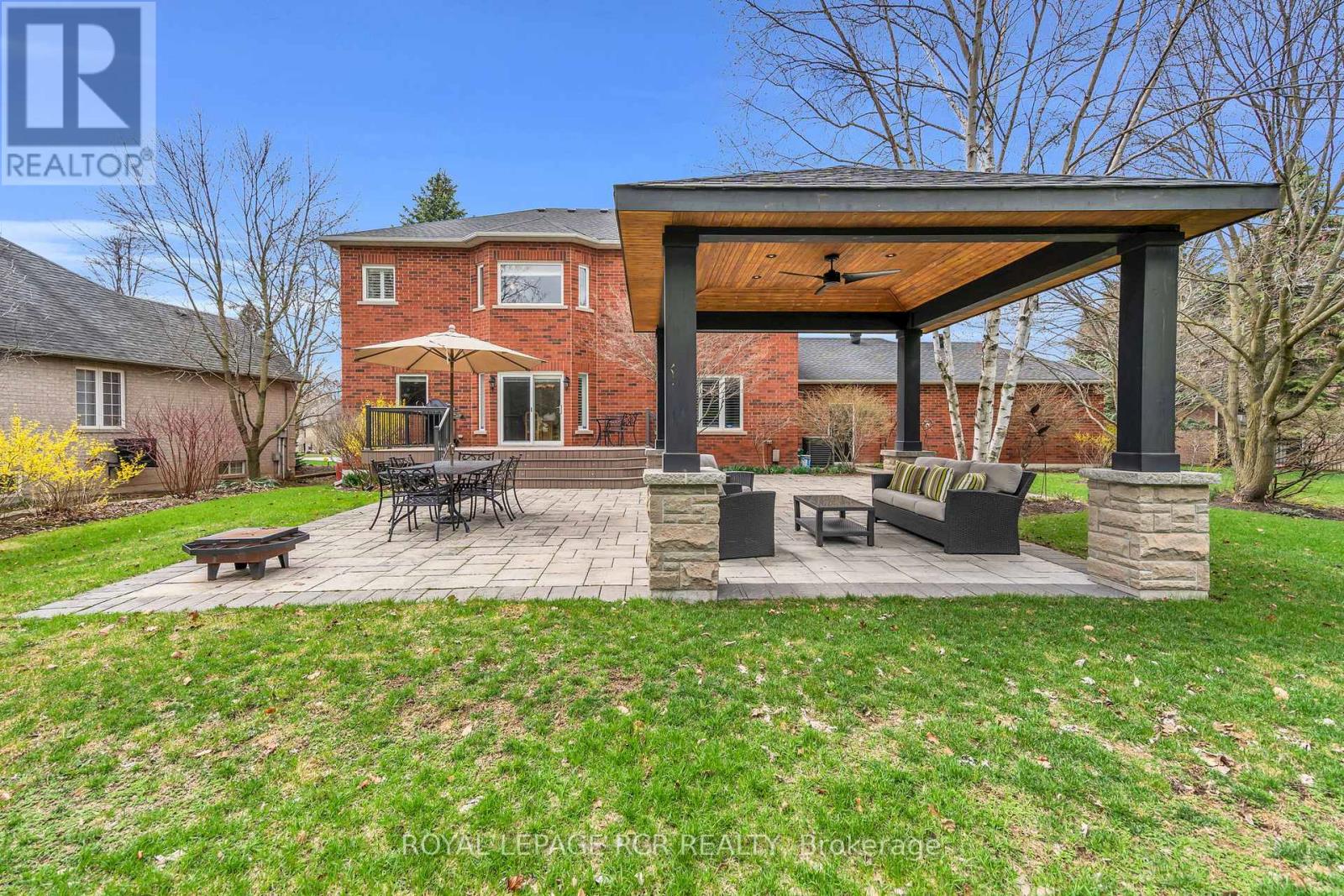 70 ENGLISH DAISY COURT - 33