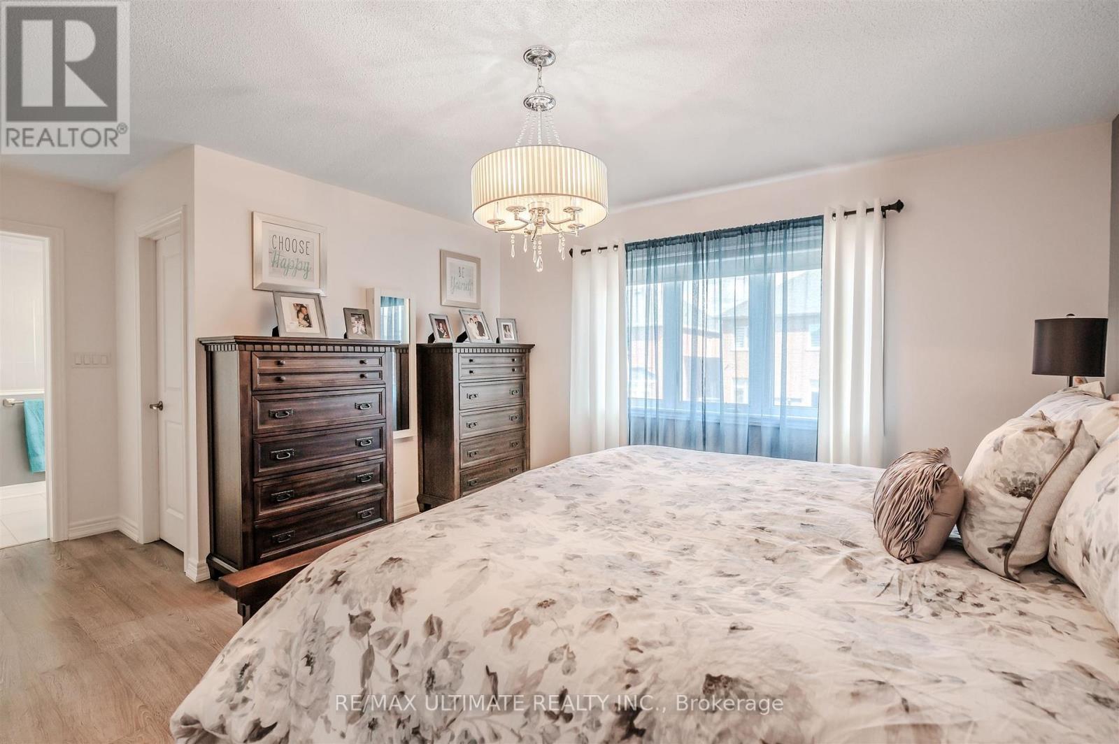 47 LEWIS AVENUE - 23