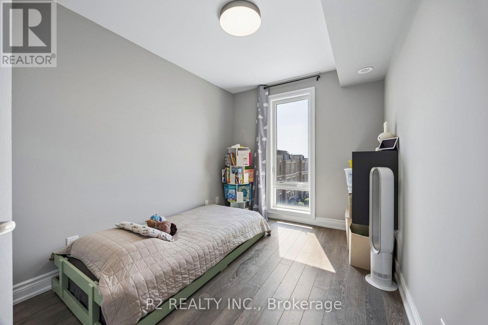 #608 50 DUNSHEATH WAY - 19