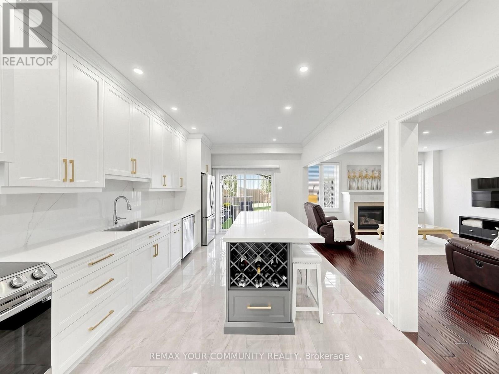 16 WHITESTONE DRIVE - Image 13