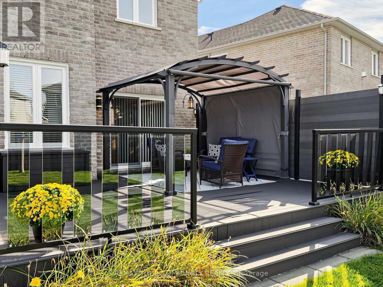 16 WHITESTONE DRIVE - Image 32