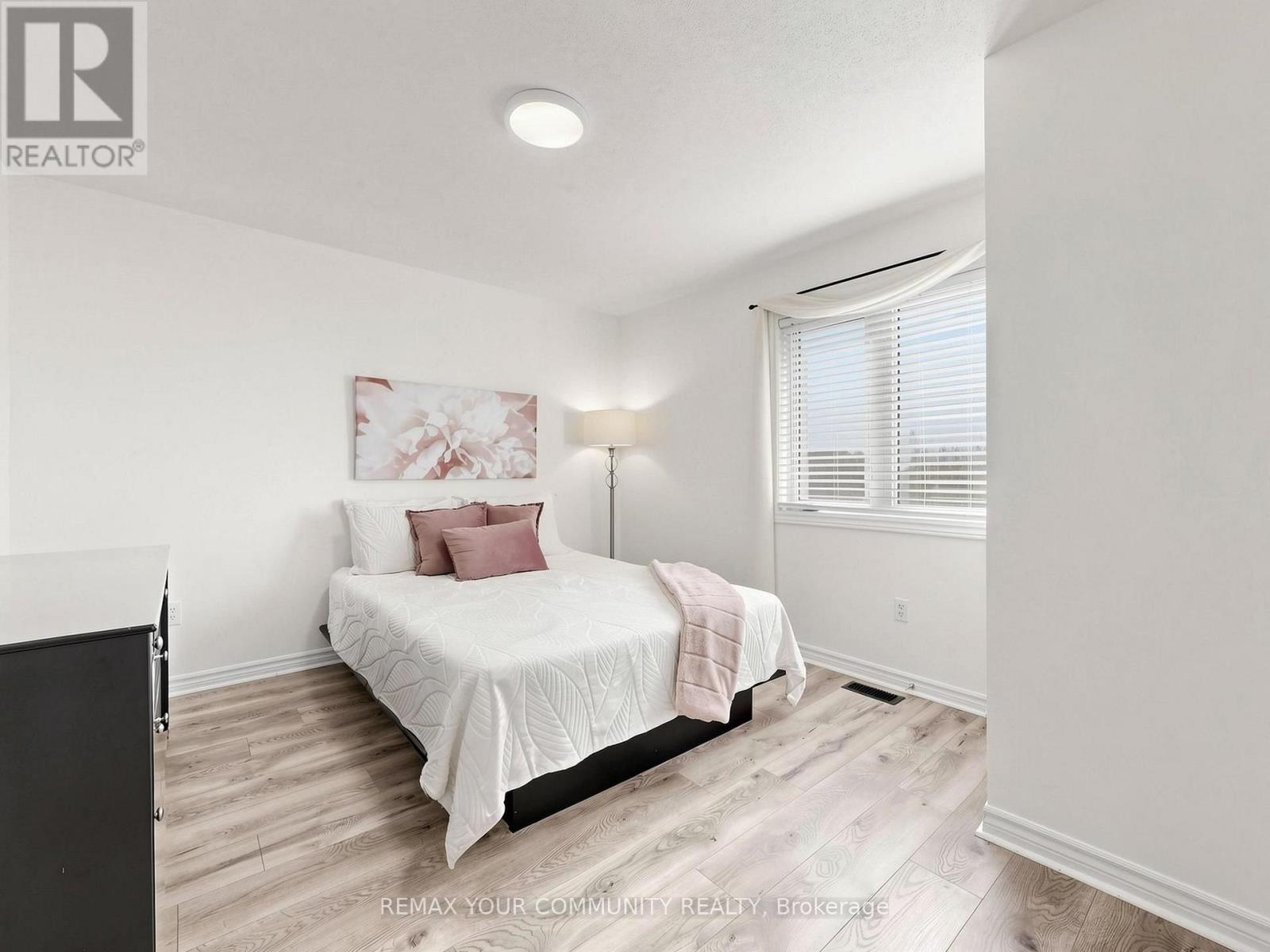 16 WHITESTONE DRIVE - Image 23