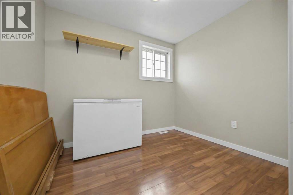11102 90 Street - 15