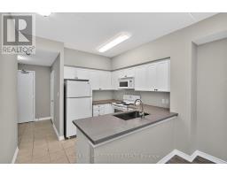 Bathroom - Unit 111 - 486 Laclie Street, Orillia, ON L3V4P9 Photo 9