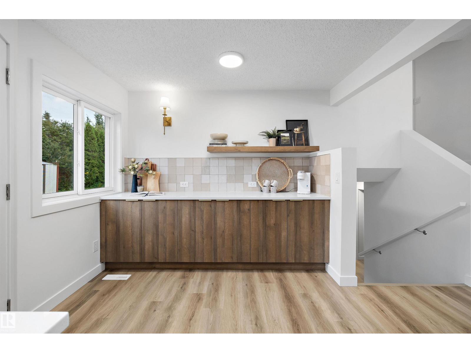 12 DANBRIDGE PL - 12