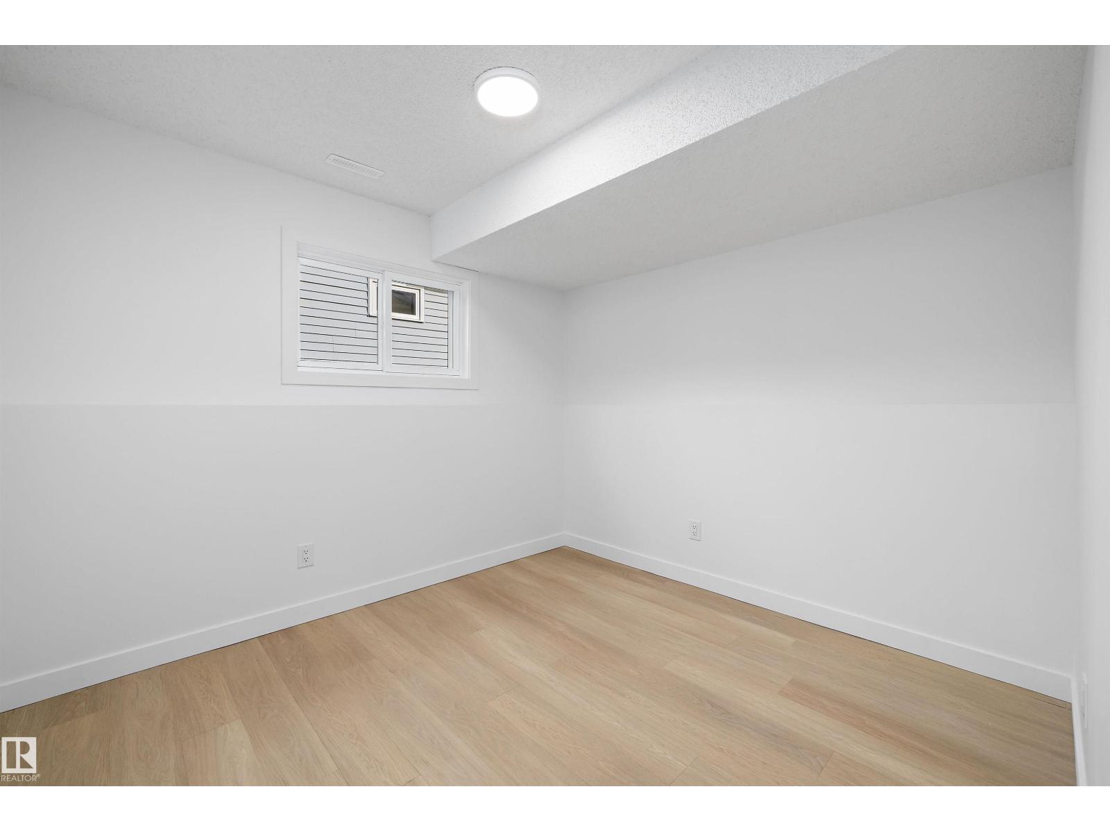12 DANBRIDGE PL - 33