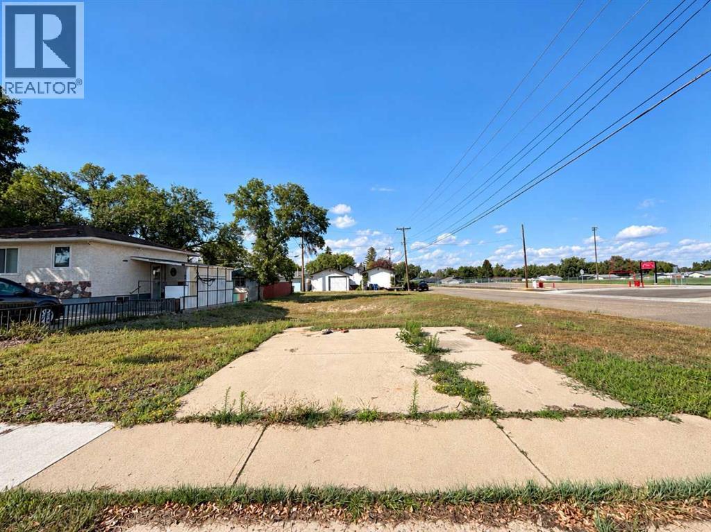 178 9 Street NE, Medicine Hat, Alberta, T1A5S3