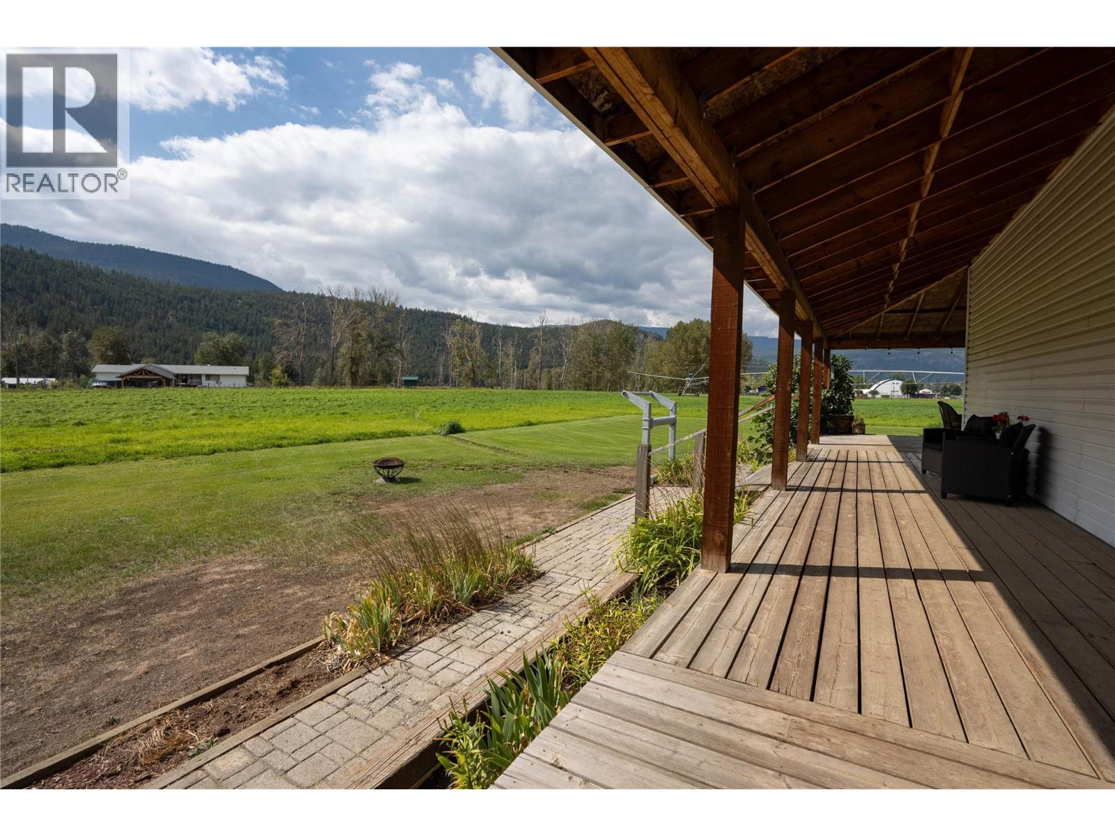 2328 Willgoose Road - Image 39