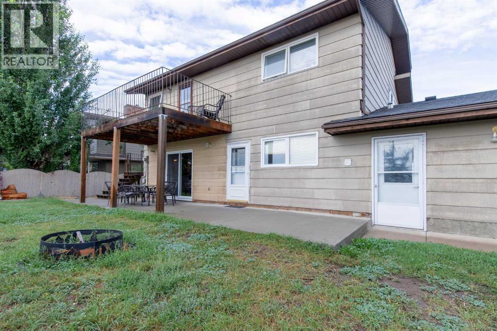 2223 42 Street S - 38