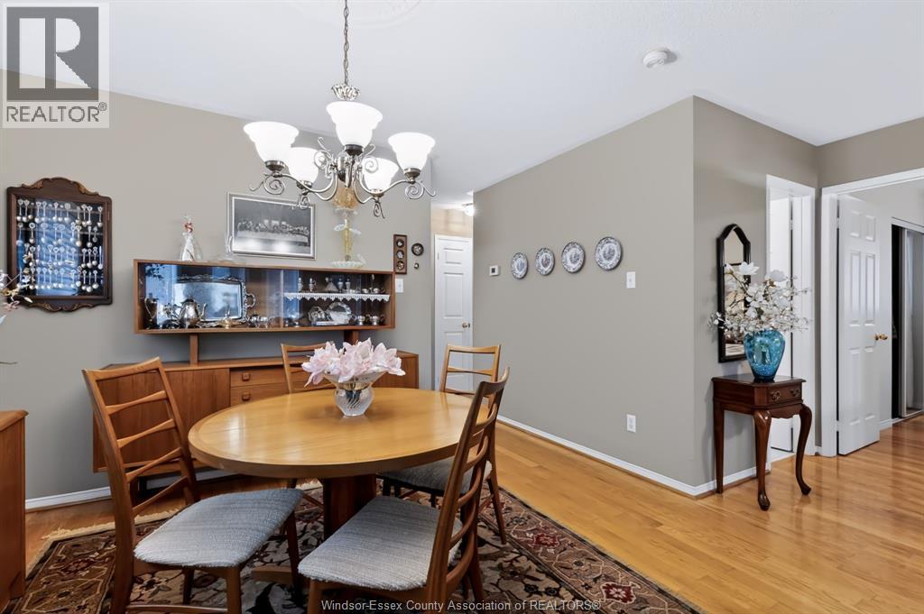 43 SPRINGVIEW DRIVE - 12
